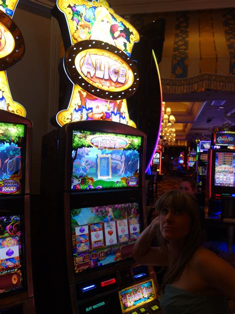 alice in wonderland slot machine in las vegas